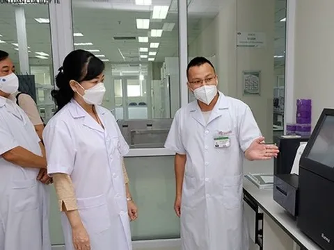 Quyền Bộ trưởng Đào Hồng Lan yêu cầu rà soát lại ngay vấn đề phụ cấp chống dịch COVID-19