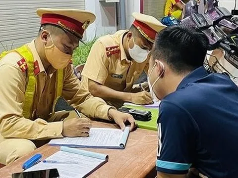 Hà Tĩnh: Vi phạm nồng độ cồn, nam tài xế bị xử phạt 17 triệu đồng