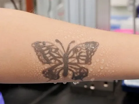 Hàn Quốc phát triển thiết bị theo dõi sức khỏe dưới dạng hình xăm