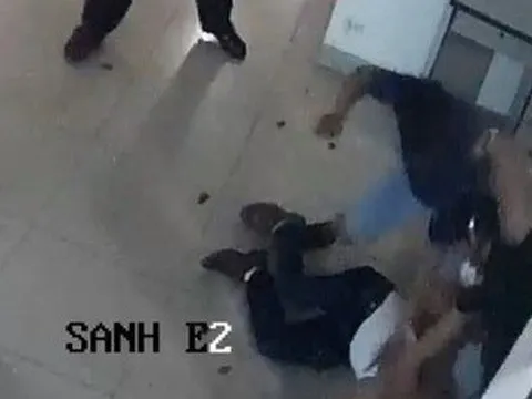 Con trai ca sĩ Chế Linh bị đánh hội đồng trong hầm chung cư