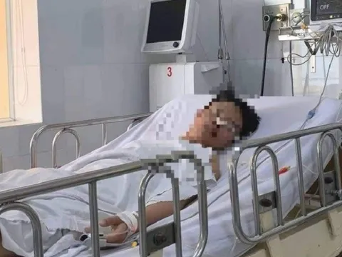 Tám sinh viên uống rượu không rõ nguồn gốc, 2 người tử vong