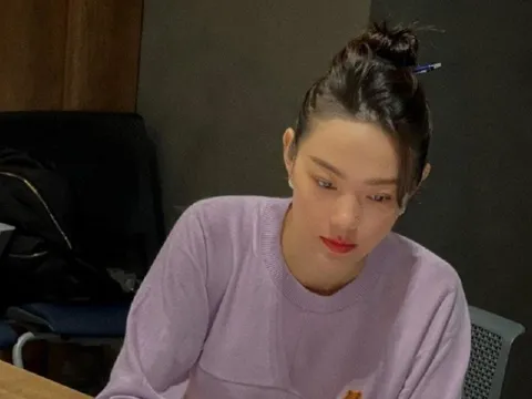 Khoảnh khắc đời thường giản dị của ca sĩ Minh Hằng và ông xã