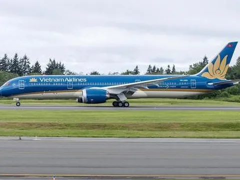 Máy bay Vietnam Airlines đi Nhật Bản quay đầu để cấp cứu hành khách trẻ em