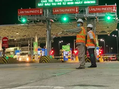 Ngày đầu thu phí cao tốc Trung Lương - Mỹ Thuận: Thuận lợi, giao thông thông suốt