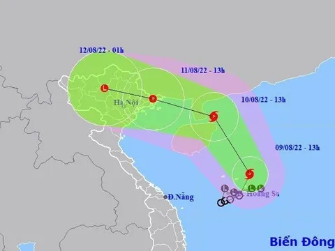 Áp thấp mạnh lên thành bão số 2, hướng về đất liền Việt Nam