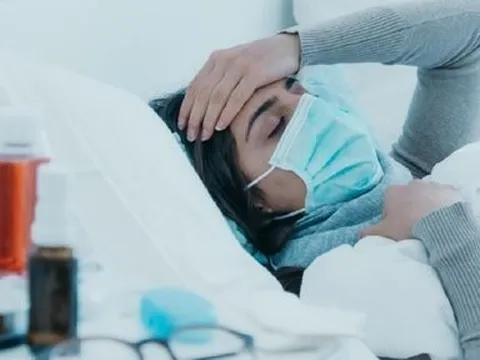 Thêm hai triệu chứng Covid-19 kéo dài: Rụng tóc và giảm ham muốn tình dục