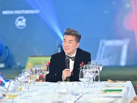 Đàm Vĩnh Hưng mời diva Hồng Nhung hát chung