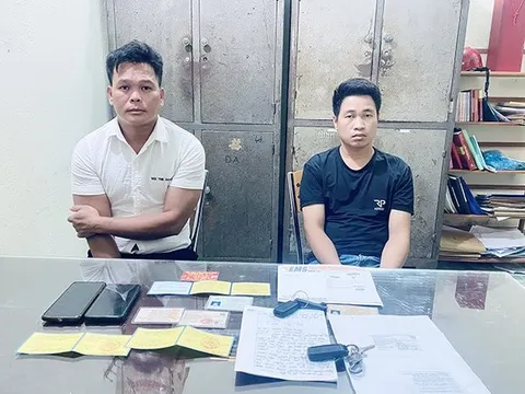 Phát hiện đường dây mua, bán giấy đăng ký mô tô giả