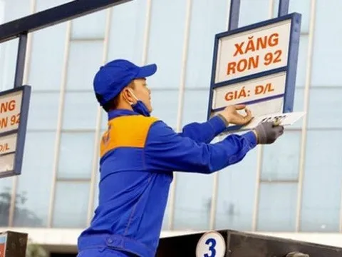 Giá xăng giảm lần thứ 5 liên tiếp