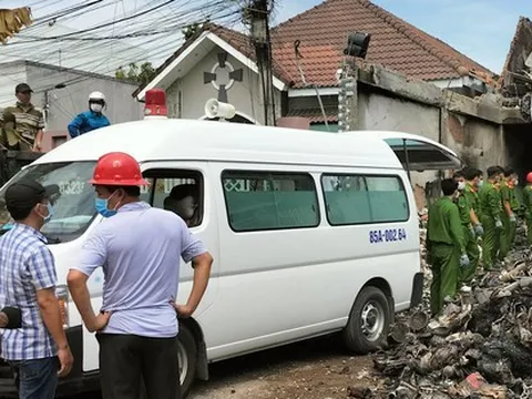 Nóng: Tìm thấy thi thể 3 mẹ con trong vụ cháy ở Ninh Thuận