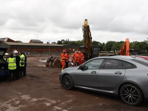 Phát hiện thêm một thi thể trong khu nhà cháy tại Manchester, Anh