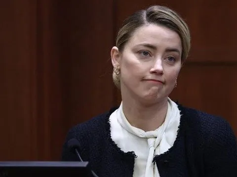 Tòa án hủy bỏ yêu cầu 'án sai' của Amber Heard