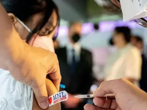 WHO: 5 nhóm đối tượng rất cần tiêm mũi 4 vắc-xin Covid-19