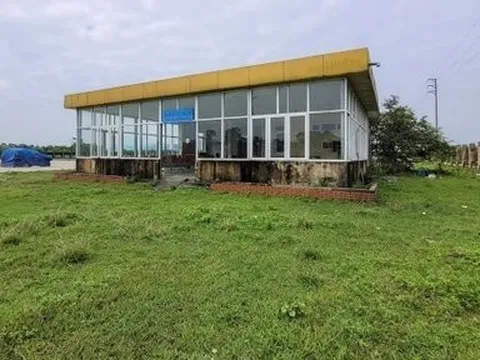 Hà Tĩnh: Phát hiện người đàn ông tử vong trong bến xe bỏ hoang