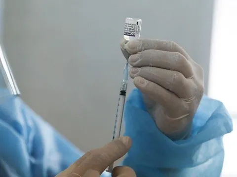 Bộ Y tế công khai 5 tỉnh, thành tiêm vắc-xin phòng Covid-19 cho trẻ ở mức thấp