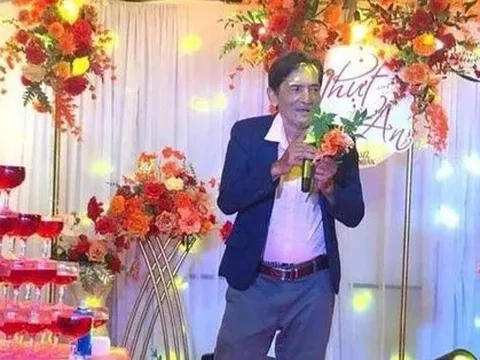 Thương Tín chuyển nghề đi hát đám cưới, cát sê 5 triệu đồng cho show đầu tiên