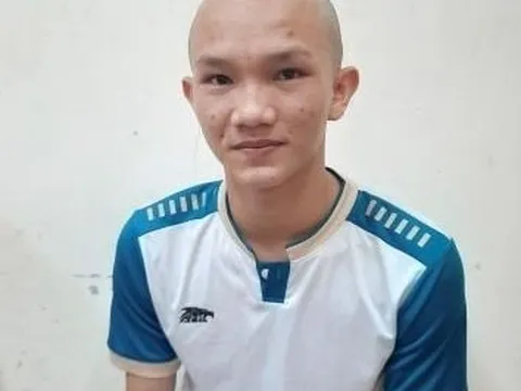 Cà Mau: Tạm giữ thanh niên vụ chém người khi dừng đèn đỏ