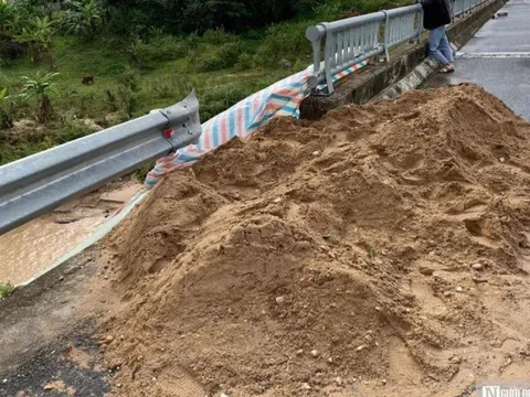 Kon Tum: Cầu trên đường nghìn tỷ chưa nghiệm thu đã nứt toác