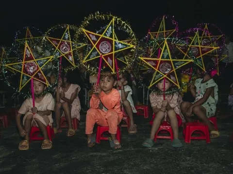 Nghệ An: Ngày hội đến trường và trung thu cho em