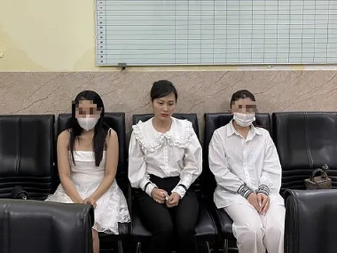 Bắt "tú bà" 24 tuổi cầm đầu đường dây mại dâm nghìn USD