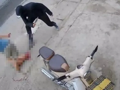 Khởi tố 2 đối tượng chém đứt chân người đi đường ở Thường Tín