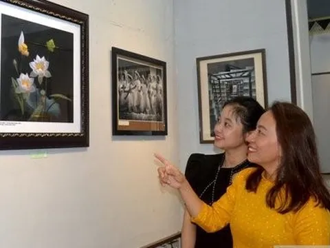 Triển lãm gần 70 bức ảnh nghệ thuật về nét đẹp Khánh Hòa