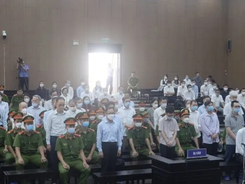 "Đại án" Bình Dương: Cựu Bí thư Tỉnh ủy Trần Văn Nam nhận 7 năm tù