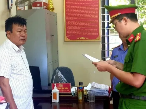 Khởi tố nguyên Chủ tịch xã lập chứng từ khống rút tiền nhà nước