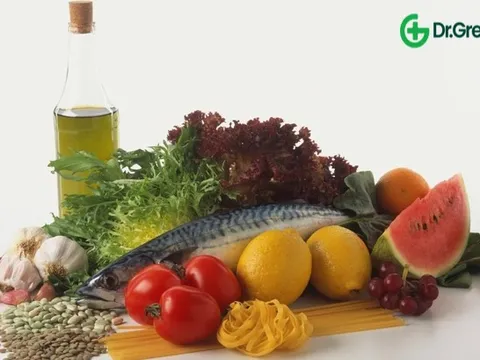 Bác sĩ nổi tiếng mách 8 bí quyết độc đáo để sống thọ hơn