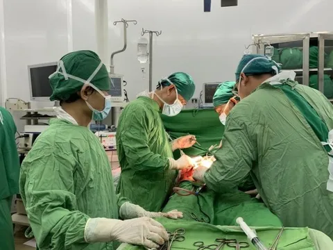 Khánh Hòa: Phẫu thuật thành công cho bệnh nhân 19 tuổi bị nang đầu tụy