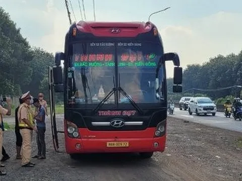 Đồng Nai: Xử lý một phương tiện nhồi nhét khách dịp nghỉ lễ