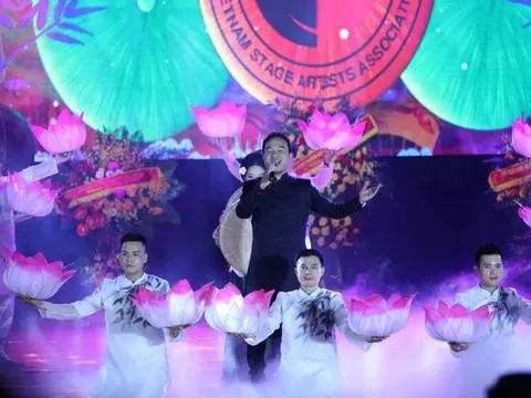 Nghệ sĩ Việt tưng bừng kỷ niệm 65 năm Thành lập Hội nghệ sĩ sân khấu