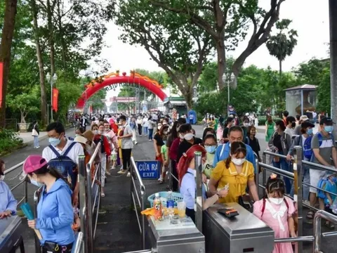 Nghỉ lễ Quốc khánh, Nghệ An đón 200.000 khách, thu hơn 300 tỷ đồng