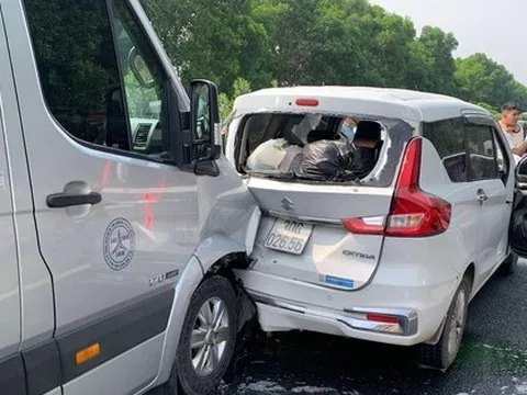 Tai nạn liên hoàn trên cao tốc Pháp Vân - Cầu Giẽ