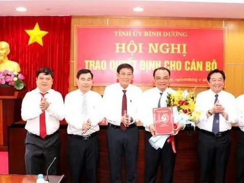 Bình Dương trao quyết định bổ nhiệm cán bộ
