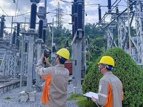 Bộ Công Thương: Nguy cơ thiếu điện tại miền Bắc, cần tăng nhập khẩu điện từ Lào
