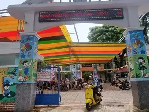 NÓNG: Hàng ngàn phụ huynh khốn đốn vì con không được học bán trú