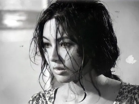 Thẩm Thúy Hằng - minh tinh đình đám của điện ảnh Việt một thời qua đời