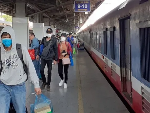 Giảm giá vé tàu cho sinh viên nhập học đến hết ngày 28/12/2022