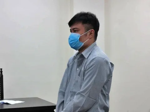 “Tú ông” nhận mức án 3 năm tù về tội môi giới mại dâm