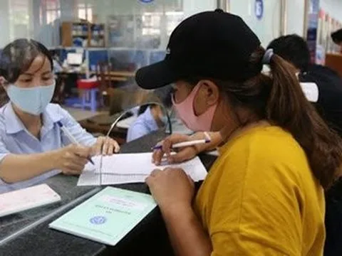 Hà Nội hỗ trợ người nghèo, cận nghèo tham gia BHXH tự nguyện