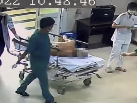 Tai nạn hi hữu: Người đàn ông nhập viện cấp cứu vì hóc bánh Trung thu