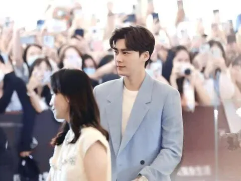 Diễn viên Lý Dịch Phong bị các kênh truyền thông và nhãn hàng tẩy chay