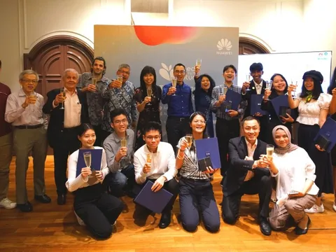 Sinh viên Việt Nam giành chiến thắng cuộc thi 'Hạt giống cho tương lai APAC Tech4Good'