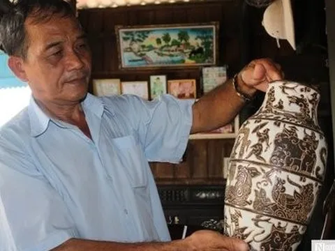 Lão nông miền Tây sở hữu nhiều cổ vật quý 200 năm tuổi