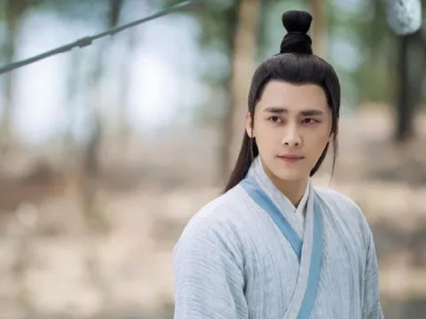 Trước khi bị bắt vì mua dâm Lý Dịch Phong là người thế nào?