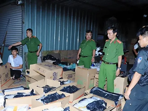 Đồng Nai: Phát hiện, thu giữ 55 ngàn bao thuốc lá nhập lậu