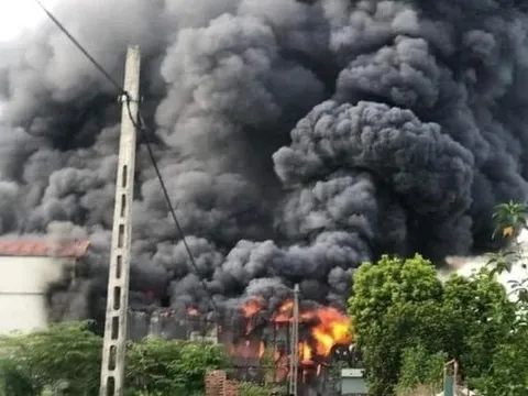 Khởi tố vụ cháy nhà kho khiến ba mẹ con tử vong ở Hà Nội