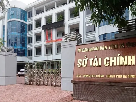 Bắt Giám đốc Trung tâm Tư vấn và Dịch vụ Tài chính công tỉnh Hà Tĩnh