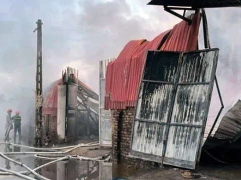 Phó Thủ tướng chia buồn sâu sắc với gia đình người bị nạn trong vụ cháy tại Thanh Oai, Hà Nội